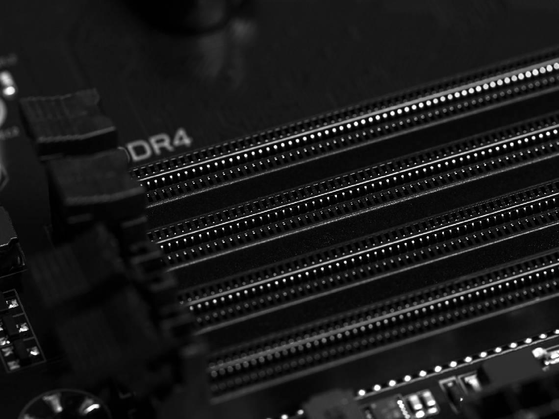 「真正的AI瓶頸，從來不是GPU」輝達、思科...搶貨搶到CEO親自打電話...DDR4為何成為要命的短料？